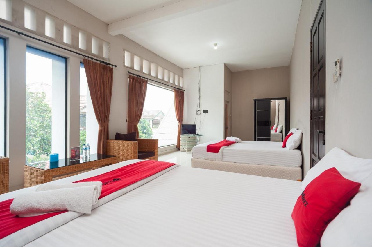 מלון Reddoorz Syariah Near Taman Air Mancur בוגור מראה חיצוני תמונה